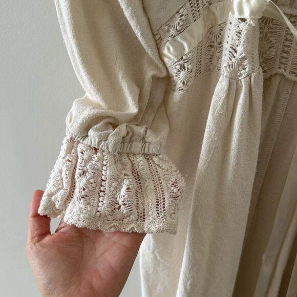 Moonastar Collective 100% Raw Silk Wrap Dress Robe Jacket Beige Size Small - Picture 5 of 7